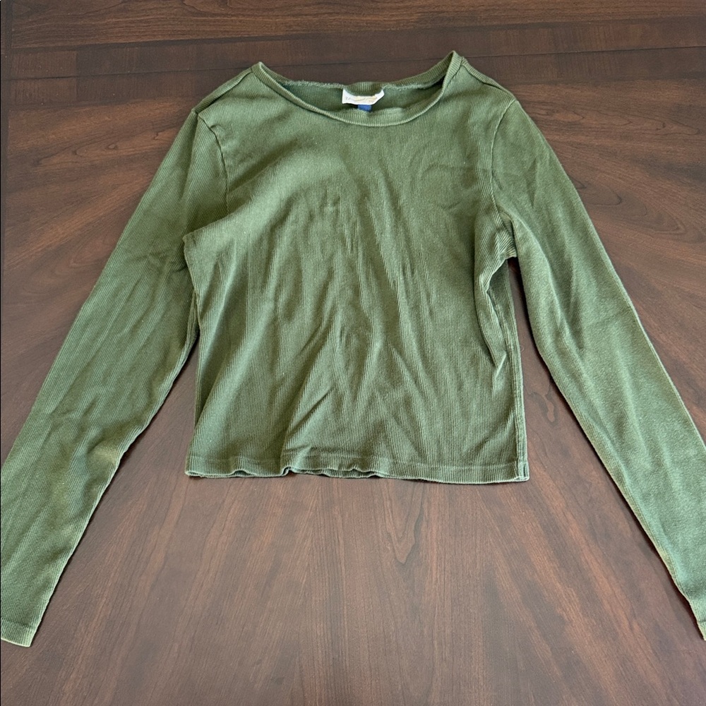 Universal Thread Olive Green Long Sleeve Crewneck Top